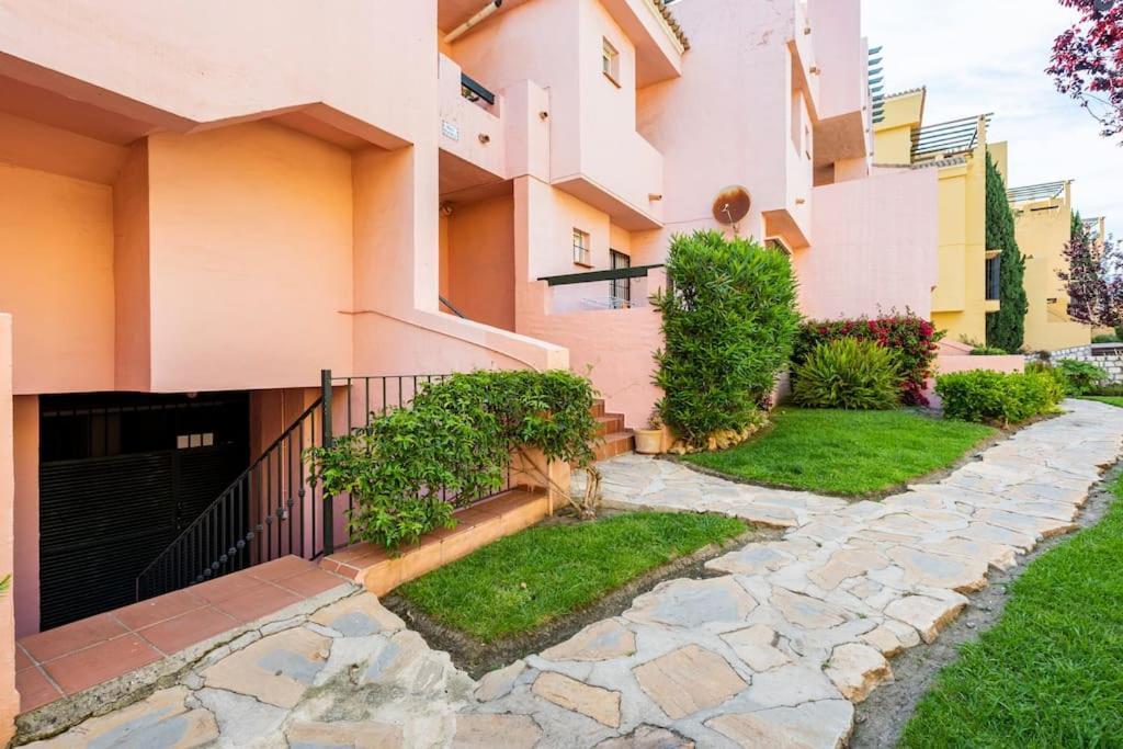 Apartamento En Marbella Guadalmina Primera Linea De Campo De Golf Los Cartujanos Bagian luar foto