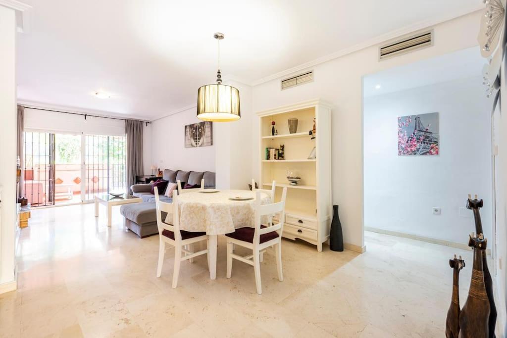 Apartamento En Marbella Guadalmina Primera Linea De Campo De Golf Los Cartujanos Bagian luar foto