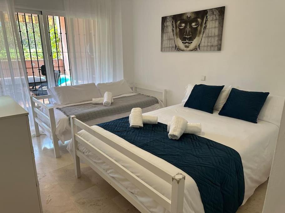 Apartamento En Marbella Guadalmina Primera Linea De Campo De Golf Los Cartujanos Bagian luar foto