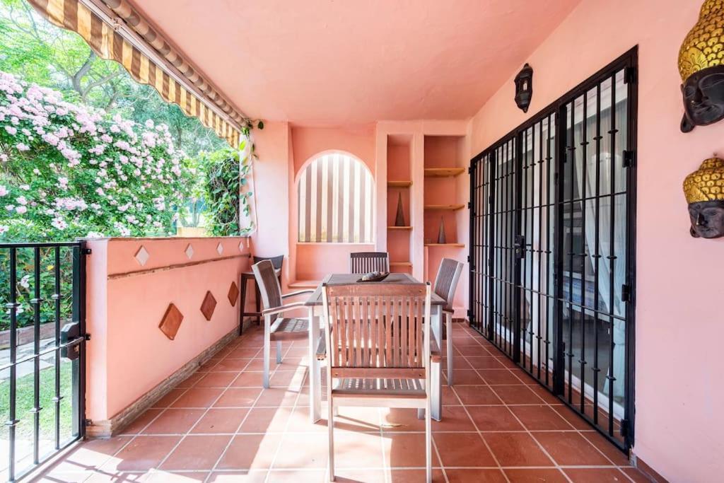 Apartamento En Marbella Guadalmina Primera Linea De Campo De Golf Los Cartujanos Bagian luar foto